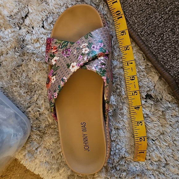 FREE PEOPLE Beautiful Floral Print Strappy Sandals Size 10 EXCELLENT PRE-OWNED! - Picture 6 of 6